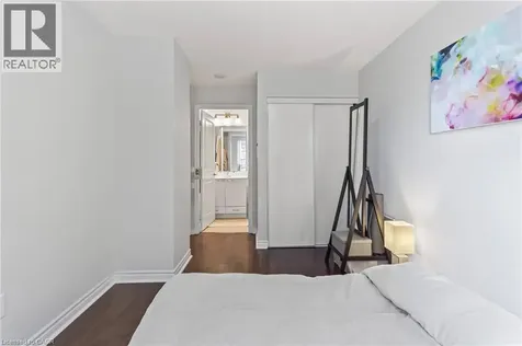 385 Prince Of Wales Drive Mississauga ON L5B 0C6