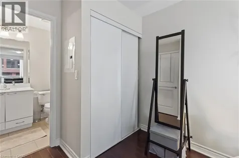 385 Prince Of Wales Drive Mississauga ON L5B 0C6