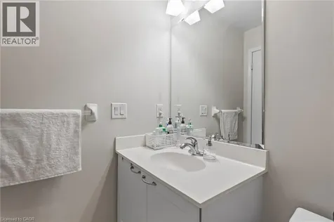 385 Prince Of Wales Drive Mississauga ON L5B 0C6