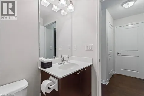 385 Prince Of Wales Drive Mississauga ON L5B 0C6