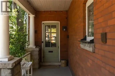 138 Park Street West Dundas ON L9H 1X7