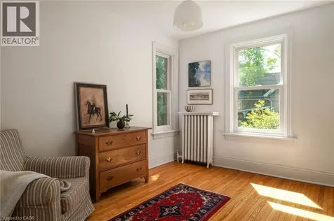 138 Park Street West Dundas ON L9H 1X7