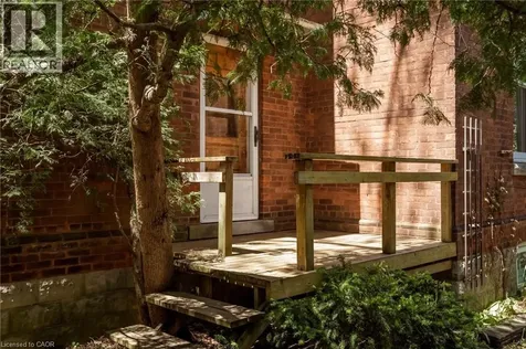 138 Park Street West Dundas ON L9H 1X7