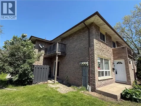 977 Francis Road Burlington ON L7T 3Z1