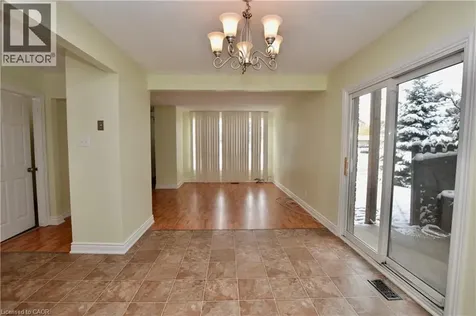 977 Francis Road Burlington ON L7T 3Z1