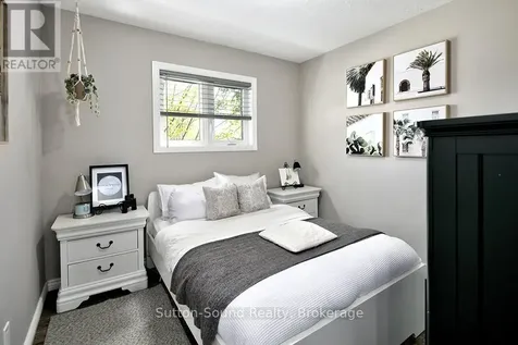 2326 4th Avenue West Owen Sound ON N4K 4Y8