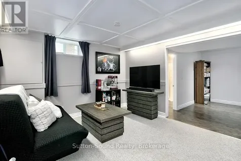 2326 4th Avenue West Owen Sound ON N4K 4Y8