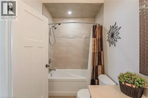 5 Moore Boulevard Brantford ON N3T 0E2