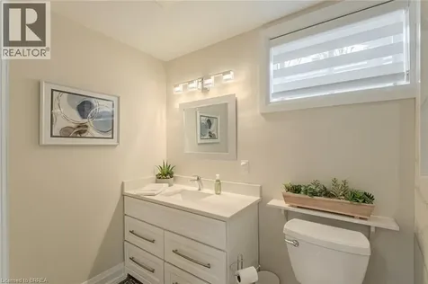 5 Moore Boulevard Brantford ON N3T 0E2