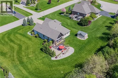 5 Moore Boulevard Brantford ON N3T 0E2