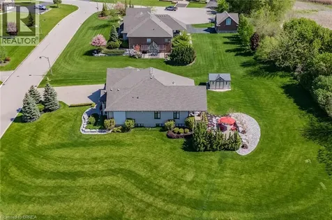5 Moore Boulevard Brantford ON N3T 0E2