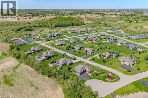 5 Moore Boulevard Brantford ON N3T 0E2