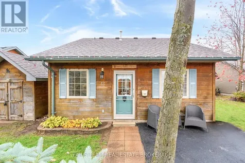 12 Cabin Crescent Wasaga Beach ON L9Z 1X7