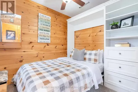 12 Cabin Crescent Wasaga Beach ON L9Z 1X7