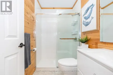 12 Cabin Crescent Wasaga Beach ON L9Z 1X7