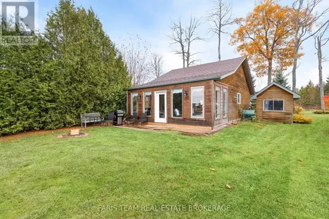 12 Cabin Crescent Wasaga Beach ON L9Z 1X7