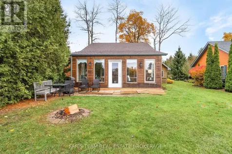 12 Cabin Crescent Wasaga Beach ON L9Z 1X7