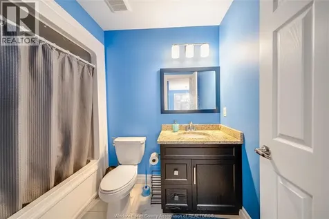 1665 Rockport Street Windsor ON N9G 0A6
