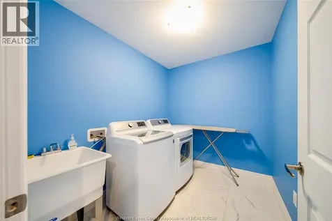 1665 Rockport Street Windsor ON N9G 0A6