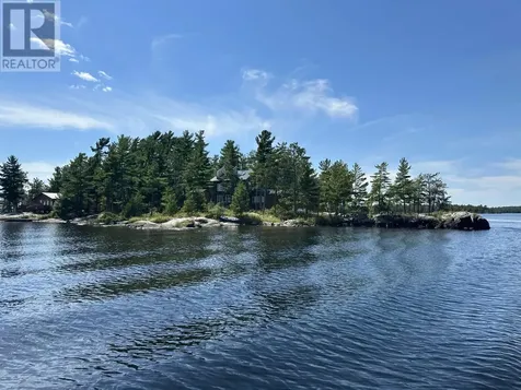 G-1688 Rainy Lake Fort Frances ON P0W 1H0