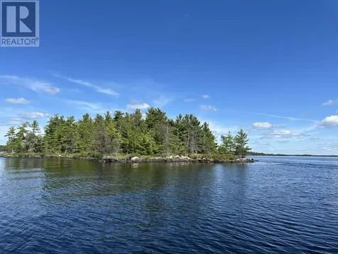 G-1688 Rainy Lake Fort Frances ON P0W 1H0