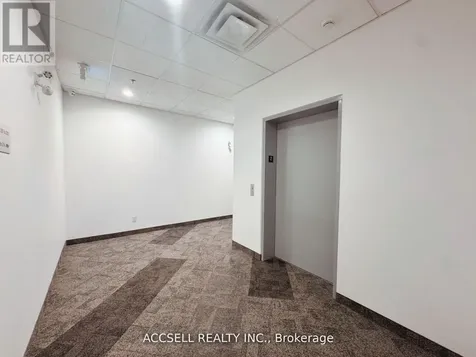 3485 Rebecca Street Oakville (qe Queen Elizabeth) ON L6L 6X9