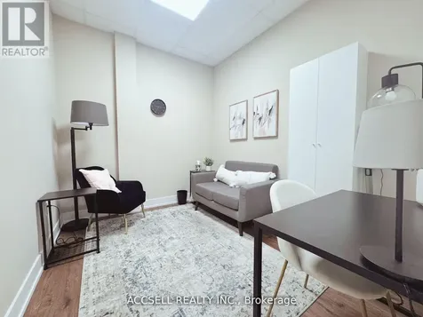 3485 Rebecca Street Oakville (qe Queen Elizabeth) ON L6L 6X9