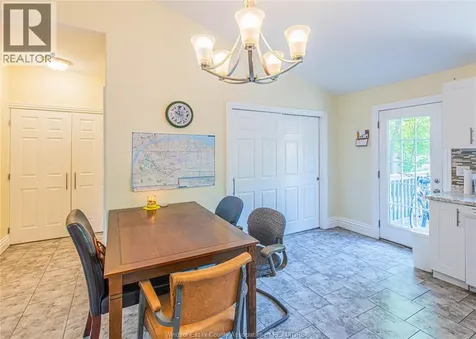 493 Wellington Avenue Windsor ON N9A 5J3