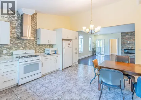 493 Wellington Avenue Windsor ON N9A 5J3