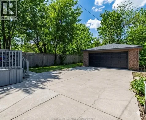 493 Wellington Avenue Windsor ON N9A 5J3