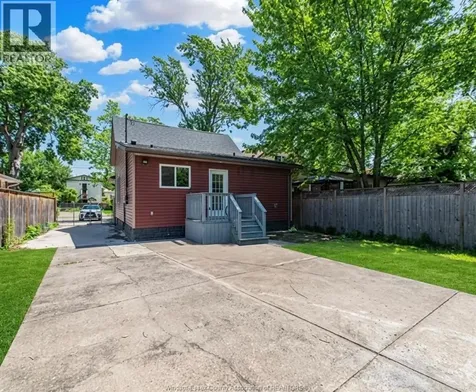493 Wellington Avenue Windsor ON N9A 5J3