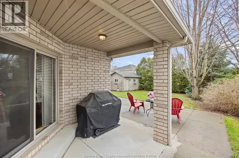 54 Creekview Kingsville ON N9Y 4E6