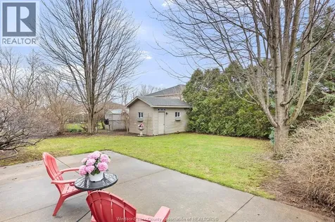 54 Creekview Kingsville ON N9Y 4E6