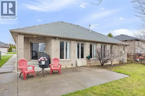 54 Creekview Kingsville ON N9Y 4E6