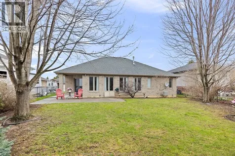 54 Creekview Kingsville ON N9Y 4E6