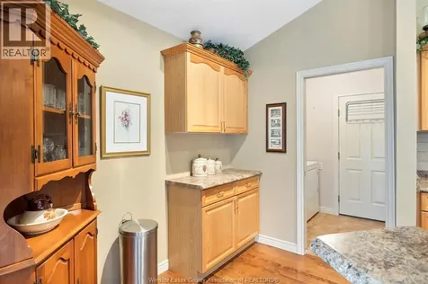 54 Creekview Kingsville ON N9Y 4E6