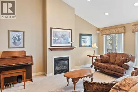 54 Creekview Kingsville ON N9Y 4E6