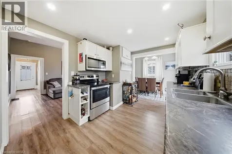 64 Richardson Street Brantford ON N3T 1J1