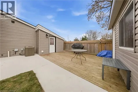 64 Richardson Street Brantford ON N3T 1J1