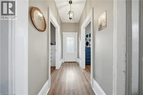 64 Richardson Street Brantford ON N3T 1J1