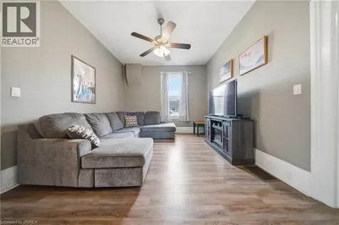 64 Richardson Street Brantford ON N3T 1J1