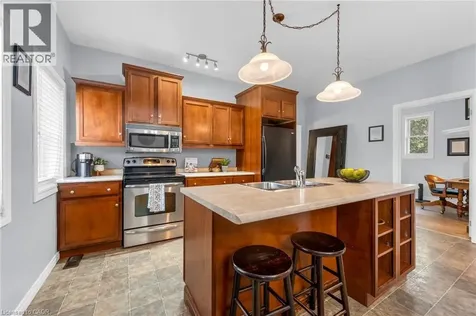 110 Oak Street Brantford ON N3T 2B5