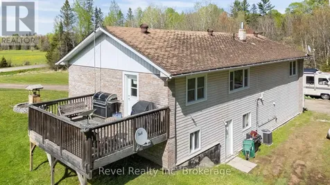 471 Lindquist Line Powassan ON P0H 1Z0