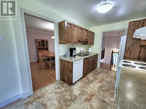 382 Pearl Street West Brockville ON K6V 4E5