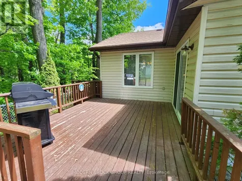382 Pearl Street West Brockville ON K6V 4E5