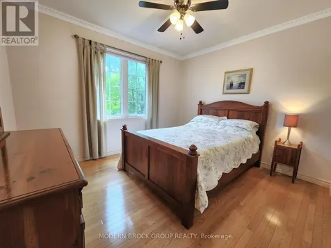 382 Pearl Street West Brockville ON K6V 4E5