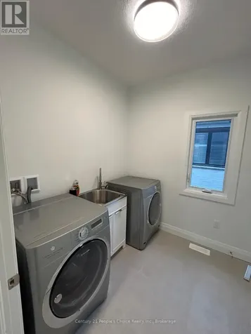 43 Weymouth Street Woolwich ON N3B 0E6
