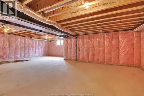 211 Livingstone Crescent Amherstburg ON N9V 4C5