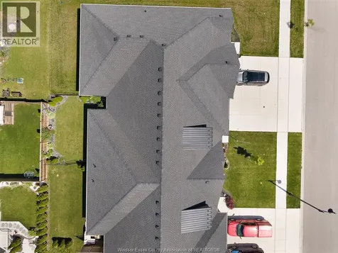211 Livingstone Crescent Amherstburg ON N9V 4C5