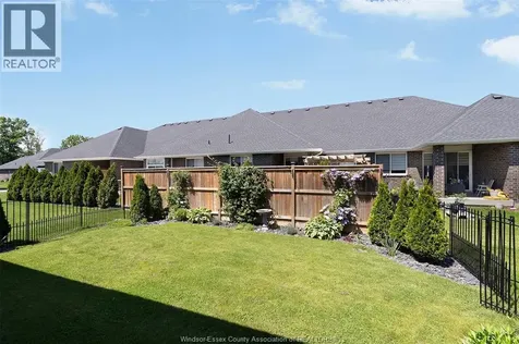 211 Livingstone Crescent Amherstburg ON N9V 4C5